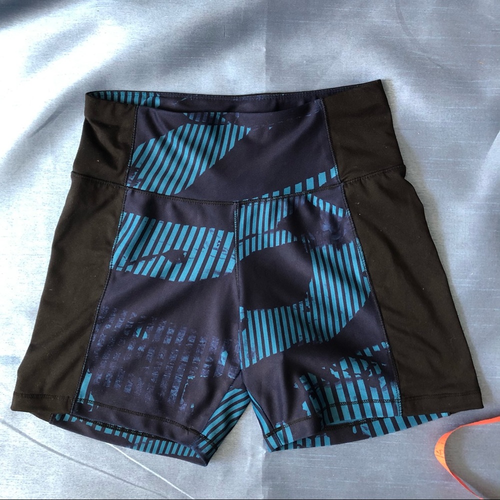 HS Active Yoga Shorts